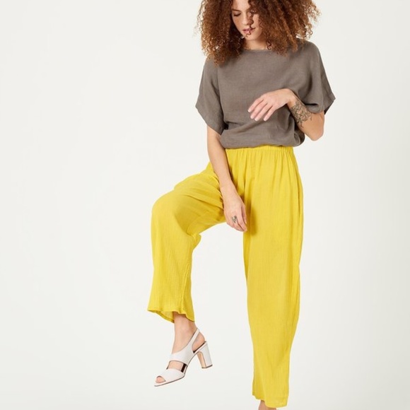 NWT Black Crane Easy Pant XS in Yellow - Picture 3 of 4